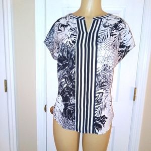 💣TALBOTS BLACK AND WHITE  FLORAL TOP SZ XP